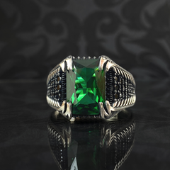 Men Handmade Green Emerald Stone 925 Sterling Silver Ring