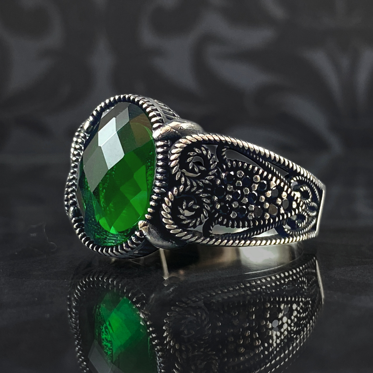 Green Emerald Stone 925 Sterling Silver Men Handmade Ring