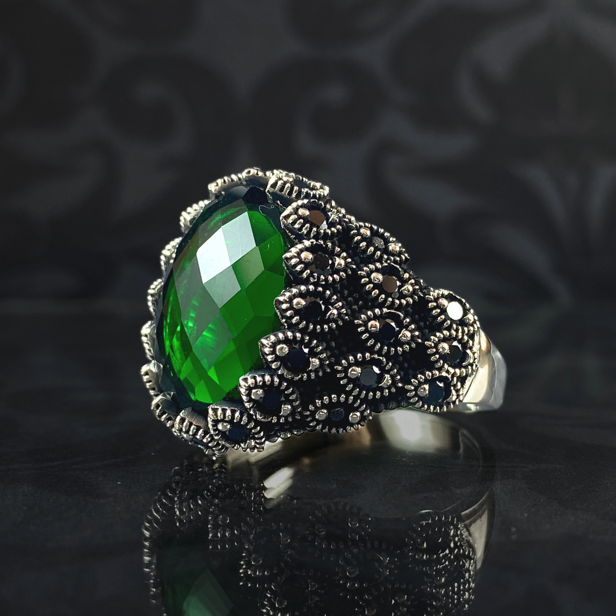 Green Emerald Gemstone 925 Sterling Silver Men Ring