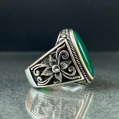 Oval Green Agate Gemstone 925 Silver Ring