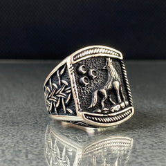 Wolf 925 Sterling Silver Ring